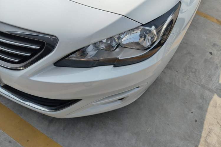Used Peugeot 408 2014 1.8L Automatic Luxury Edition Left Front Headlight