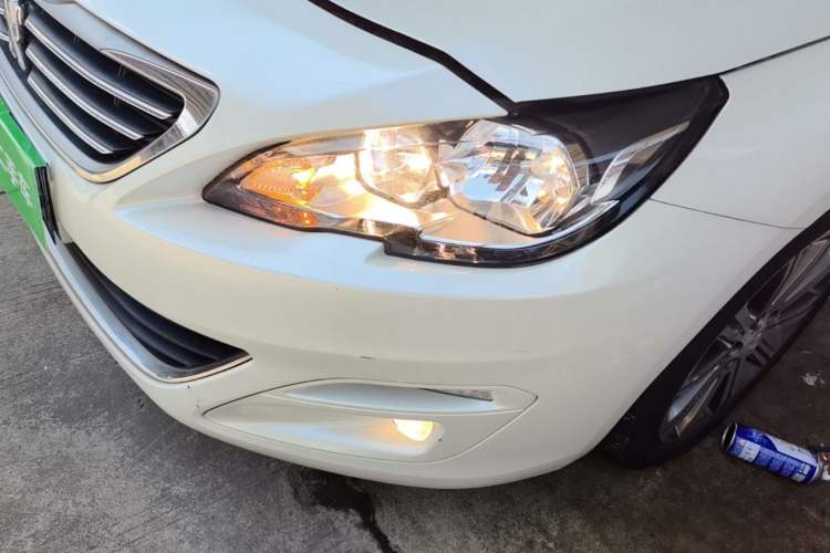 Used Peugeot 408 2014 1.8L Automatic Luxury Edition Left Front Headlight