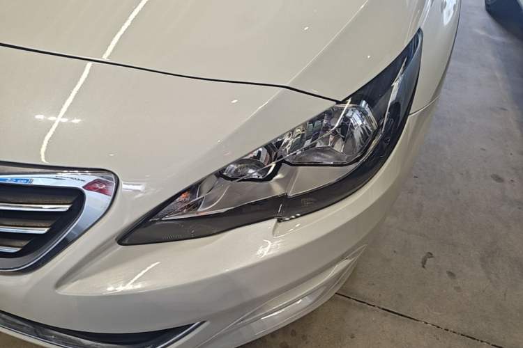 Used Peugeot 408 2014 1.8L Automatic Luxury Edition Left Front Headlight