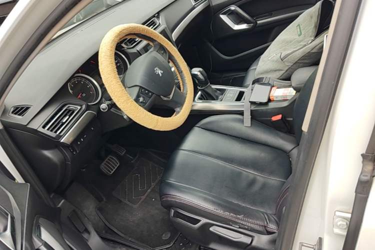 Used Peugeot 408 2014 1.8L Automatic Luxury Edition Left Front Seat
