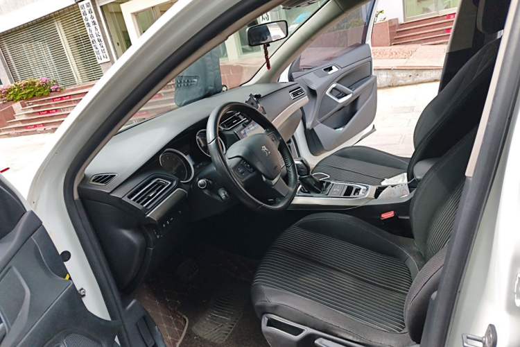 Used Peugeot 408 2014 1.8L Automatic Luxury Edition Left Front Seat