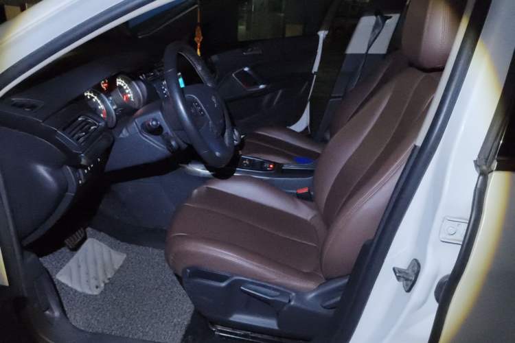 Used Peugeot 408 2014 1.8L Automatic Luxury Edition Left Front Seat