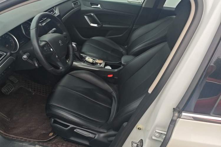 Used Peugeot 408 2014 1.8L Automatic Luxury Edition Left Front Seat
