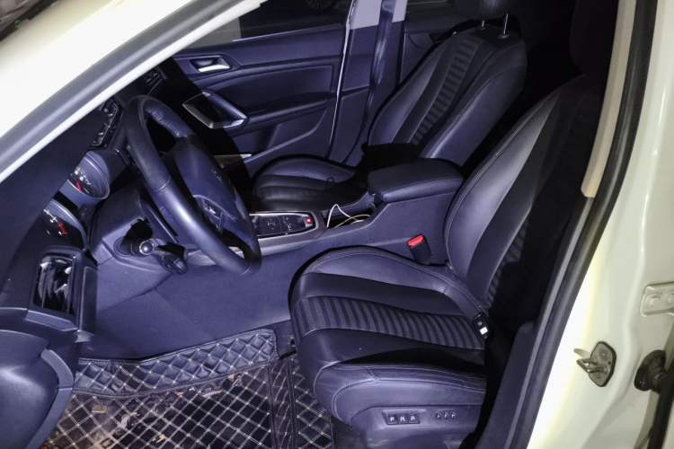 Used Peugeot 408 2014 1.6T Automatic Supreme Edition Left Front Seat