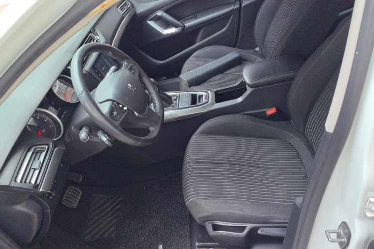 Used Peugeot 408 2014 1.8L Automatic Luxury Edition Left Front Seat