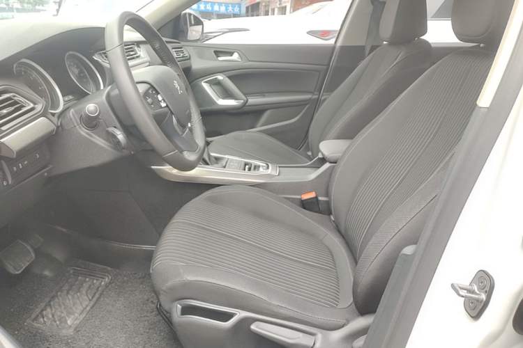 Used Peugeot 408 2014 1.8L Automatic Luxury Edition Left Front Seat