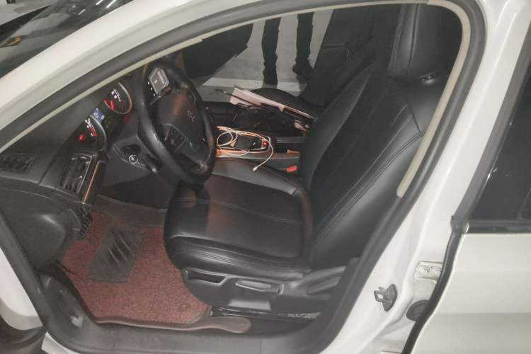 Used Peugeot 408 2014 1.8L Automatic Luxury Edition Left Front Seat