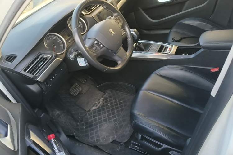 Used Peugeot 408 2014 1.8L Automatic Luxury Edition Left Front Seat