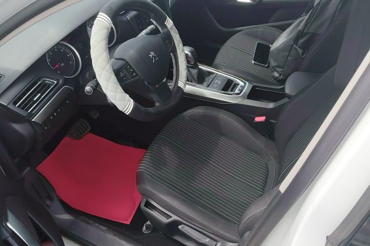 Used Peugeot 408 2014 1.8L Automatic Luxury Edition Left Front Seat