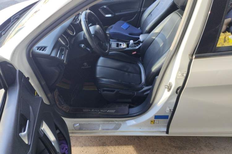Used Peugeot 408 2014 1.8L Automatic Luxury Edition Left Front Seat