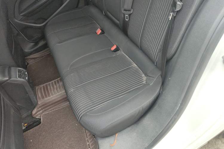 Used Peugeot 408 2014 1.8L Automatic Luxury Edition Left Rear Seat