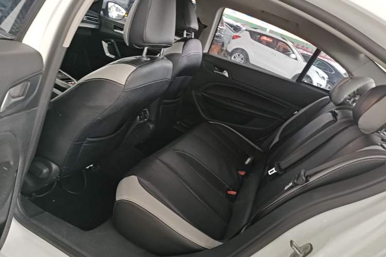 Used Peugeot 408 2014 1.8L Automatic Luxury Edition Left Rear Seat