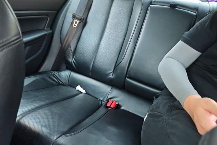 Used Peugeot 408 2014 1.8L Automatic Luxury Edition Left Rear Seat
