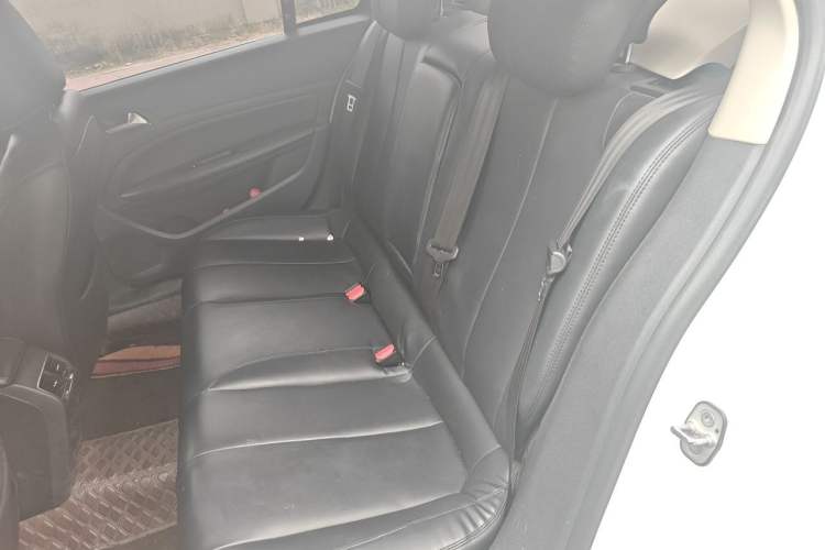 Used Peugeot 408 2014 1.8L Automatic Luxury Edition Left Rear Seat