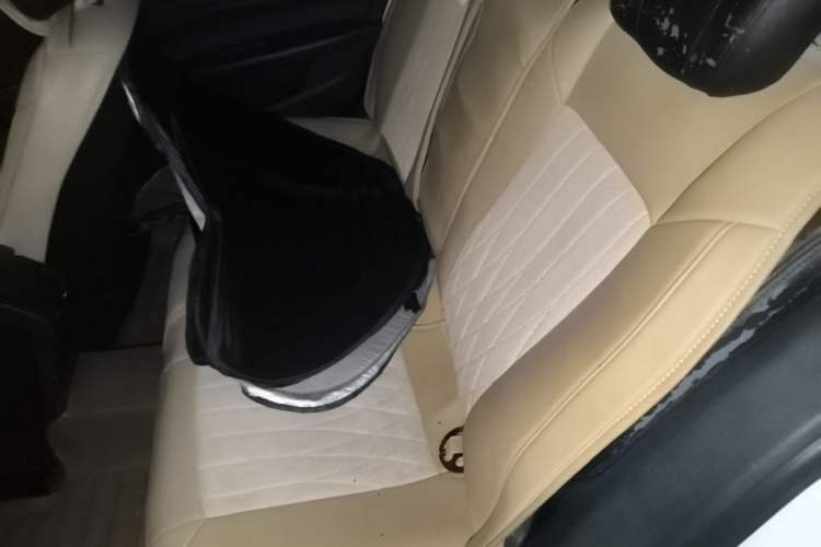 Used Peugeot 408 2014 1.8L Automatic Luxury Edition Left Rear Seat