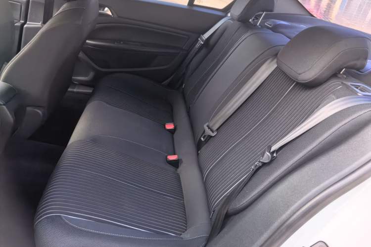 Used Peugeot 408 2014 1.8L Automatic Leading Edition Left Rear Seat