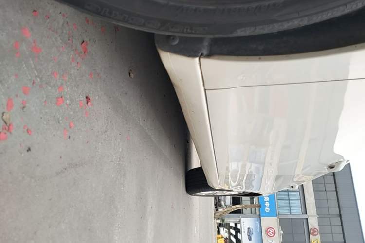 Used Peugeot 408 2014 1.8L Manual Leading Edition Left Side Sill