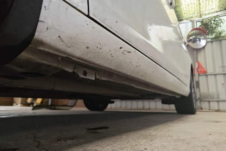 Used Peugeot 408 2014 1.6T Automatic Prestige Edition Left Side Sill