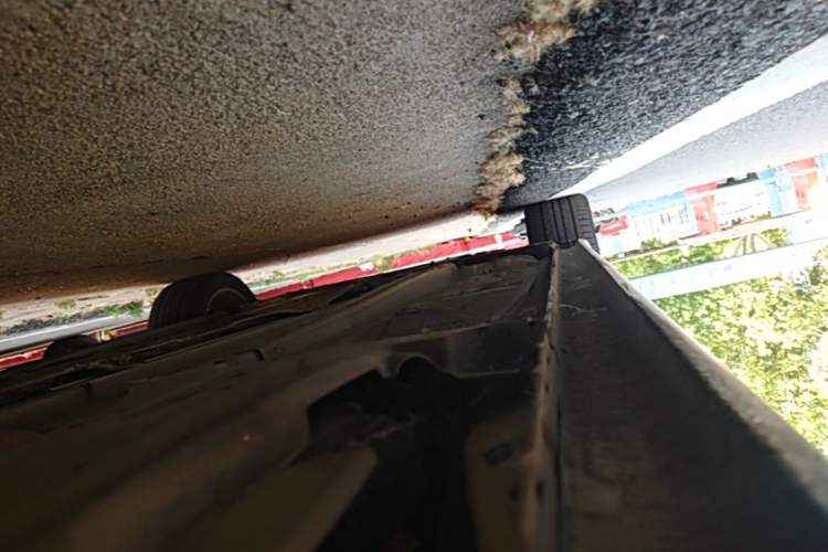 Used Peugeot 408 2014 1.8L Automatic Luxury Edition Left Side Sill