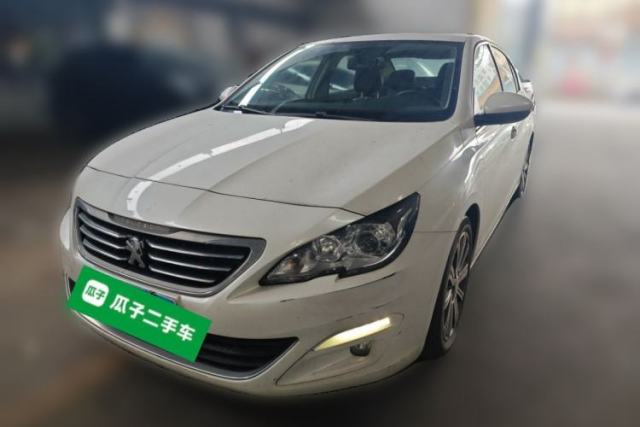 Ojetý Peugeot 408 2014 1.8L Automatic Luxury Edition