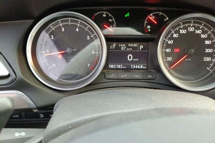 Used Peugeot 408 2014 1.6T Automatic Supreme Edition Odometer Close Up