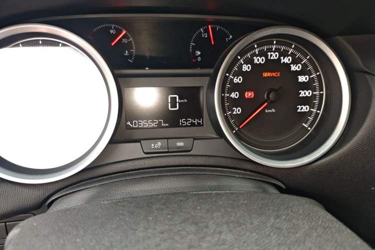 Used Peugeot 408 2014 1.8L Manual Leading Edition Odometer Close Up