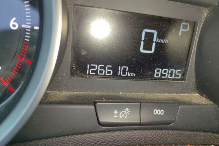 Used Peugeot 408 2014 1.8L Automatic Luxury Edition Odometer Close Up