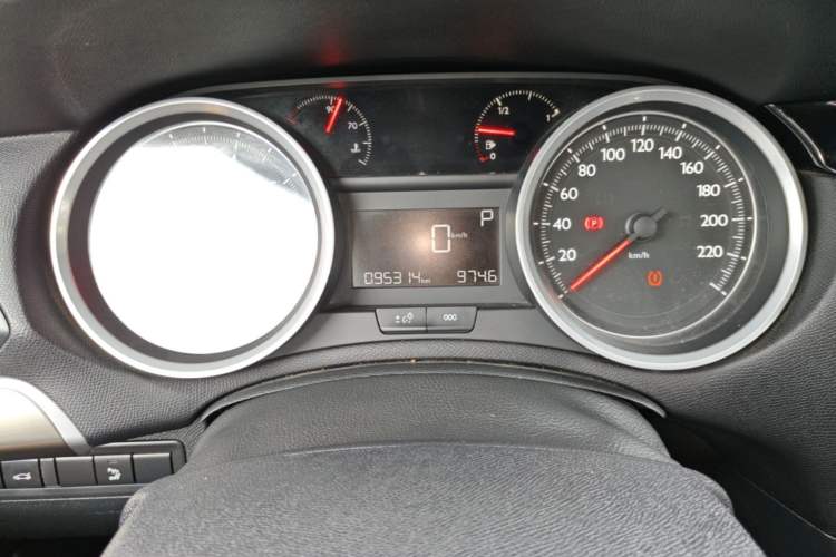 Used Peugeot 408 2014 1.8L Automatic Luxury Edition Odometer Close Up
