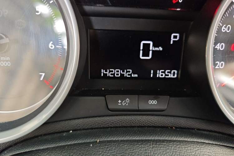 Used Peugeot 408 2014 1.8L Automatic Luxury Edition Odometer Close Up