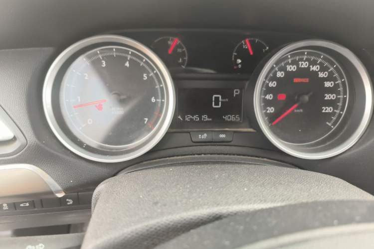 Used Peugeot 408 2014 1.8L Automatic Luxury Edition Odometer Close Up