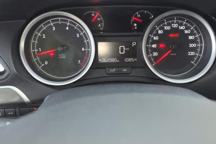 Used Peugeot 408 2014 1.8L Automatic Luxury Edition Odometer Close Up