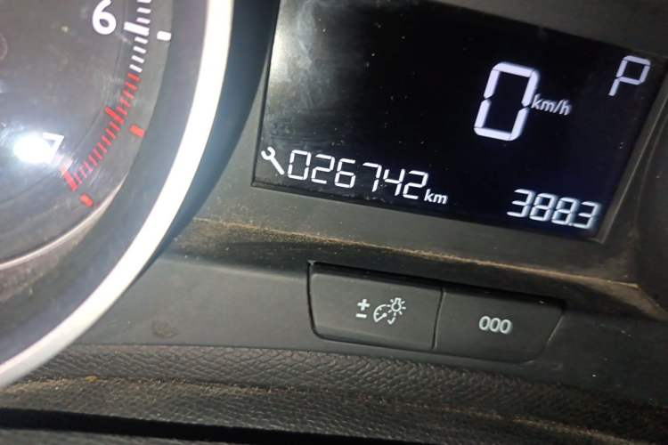 Used Peugeot 408 2014 1.8L Automatic Luxury Edition Odometer Close Up