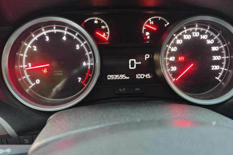 Used Peugeot 408 2014 1.8L Automatic Luxury Edition Odometer Close Up