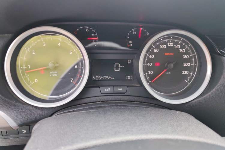 Used Peugeot 408 2014 1.8L Automatic Luxury Edition Odometer Close Up