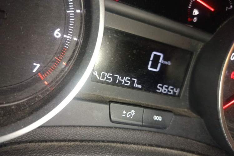 Used Peugeot 408 2014 1.8L Manual Leading Edition Odometer Close Up