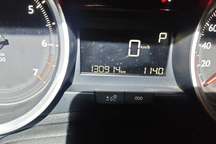 Used Peugeot 408 2014 1.8L Automatic Luxury Edition Odometer Close Up
