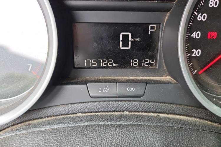 Used Peugeot 408 2014 1.8L Automatic Luxury Edition Odometer Close Up