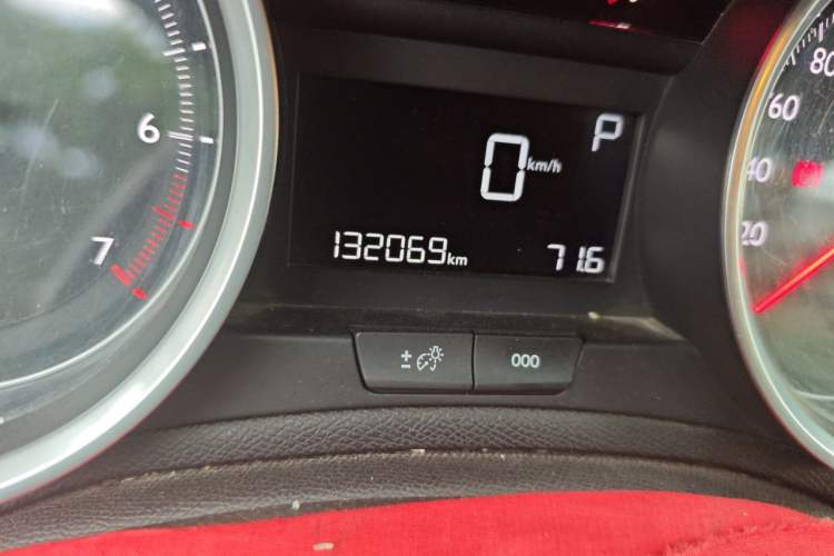 Used Peugeot 408 2014 1.8L Automatic Luxury Edition Odometer Close Up