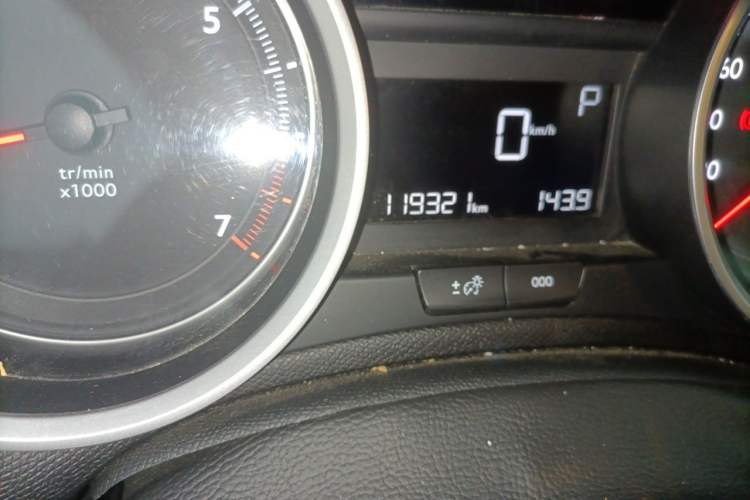 Used Peugeot 408 2014 1.8L Automatic Luxury Edition Odometer Close Up