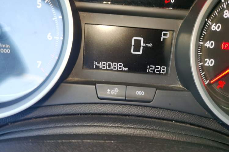 Used Peugeot 408 2014 1.8L Automatic Luxury Edition Odometer Close Up