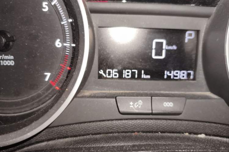 Used Peugeot 408 2014 1.8L Automatic Luxury Edition Odometer Close Up