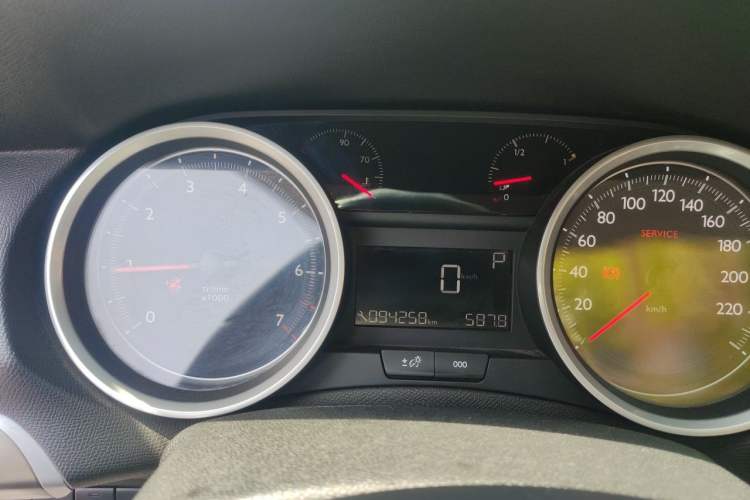 Used Peugeot 408 2014 1.8L Automatic Luxury Edition Odometer Close Up