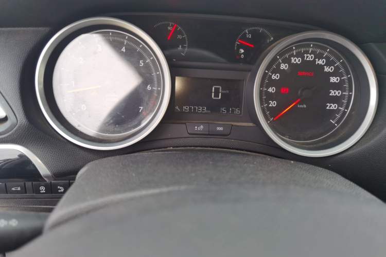 Used Peugeot 408 2014 1.8L Manual Leading Edition Odometer Close Up