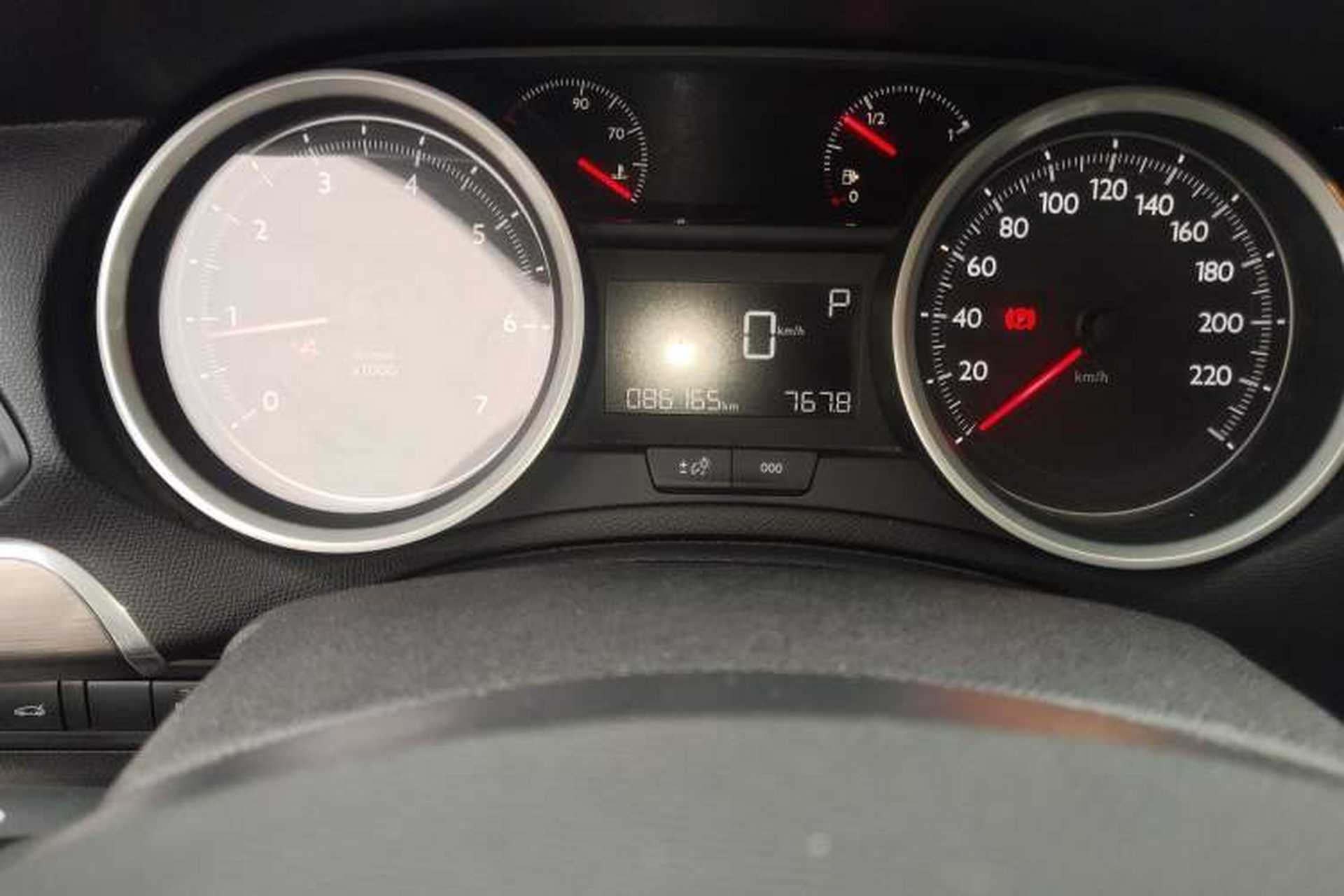 Used Peugeot 408 2014 1.8L Automatic Luxury Edition Odometer Close Up