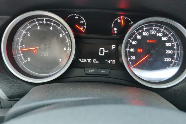 Used Peugeot 408 2014 1.8L Automatic Luxury Edition Odometer Close Up