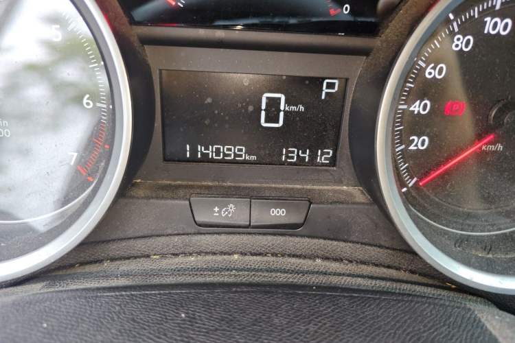Used Peugeot 408 2014 1.8L Automatic Luxury Edition Odometer Close Up