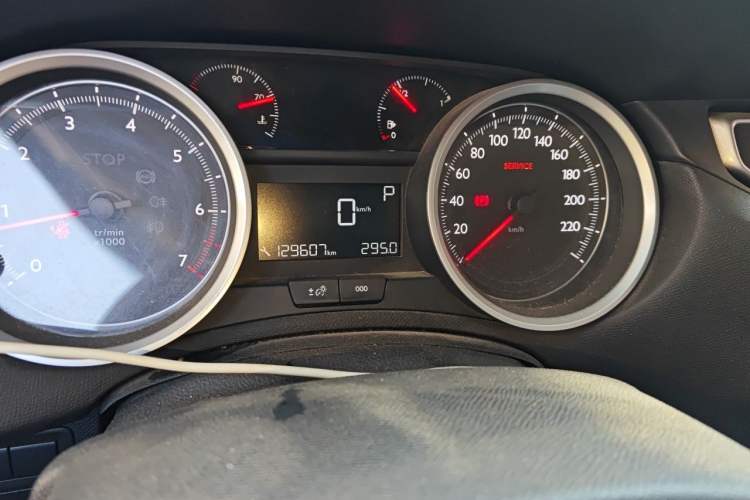 Used Peugeot 408 2014 1.8L Automatic Leading Edition Odometer Close Up
