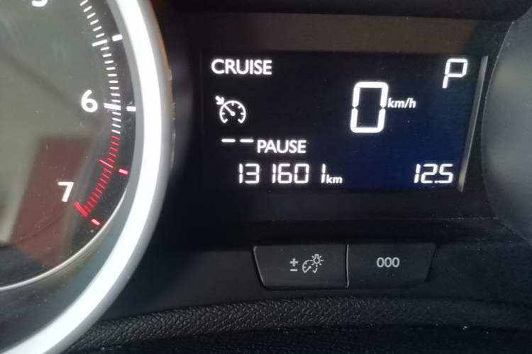 Used Peugeot 408 2014 1.8L Automatic Luxury Edition Odometer Close Up