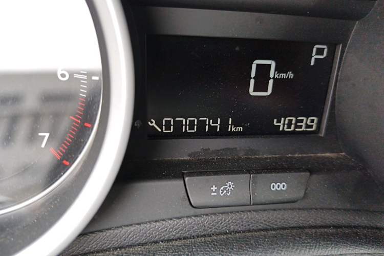 Used Peugeot 408 2014 1.8L Automatic Luxury Edition Odometer Close Up