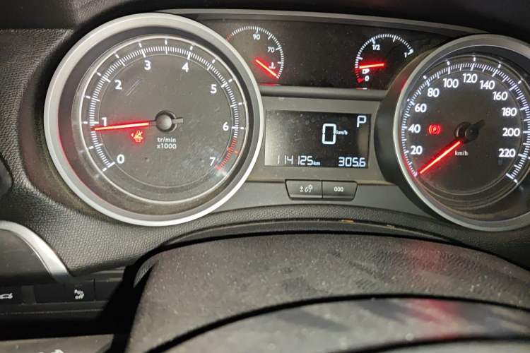 Used Peugeot 408 2014 1.8L Automatic Luxury Edition Odometer Close Up